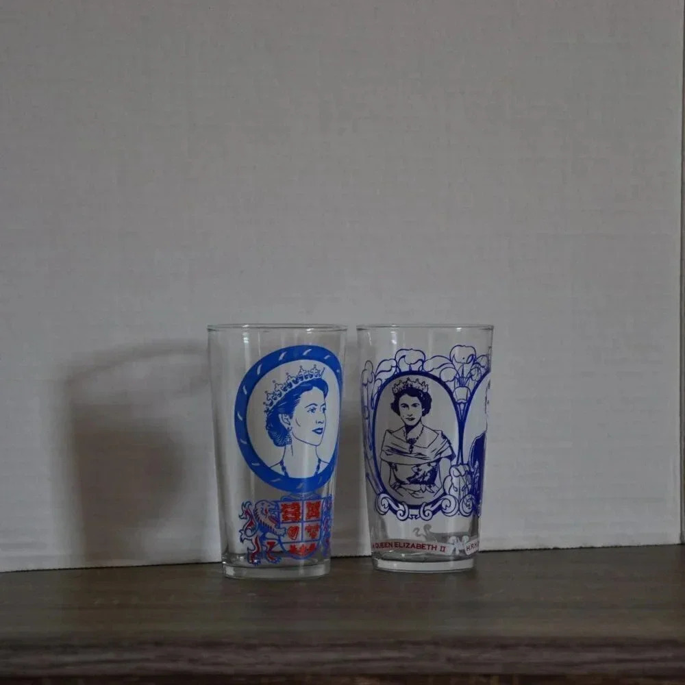Vintage HRH Queen Elizabeth II Glasses - Picture 3 of 9